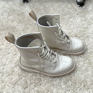 White dr Martens